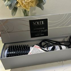 New SOLEIL Professional Blowout Brush Hair Dryer and Style
