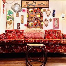 PRICE CUT✂️❤️VTG VELVET VALENTINE ❤️ MCM POSIES FLORAL CHESTERFIELD