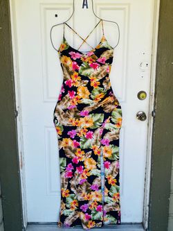 Tropical Floral Maxi Dress with Slit size medium