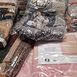 100% COTTON THROWS.  MADE IN AMERICA . SINGLE/ WHOLESALE  OF MANY COLORS AND SIZES. 