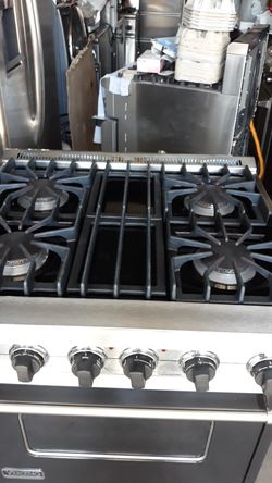 VIKING PROFESSIONAL STOVE 30"