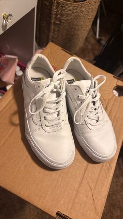 White Leather Low-Top Sneakers vans size 7