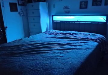 Queen bed