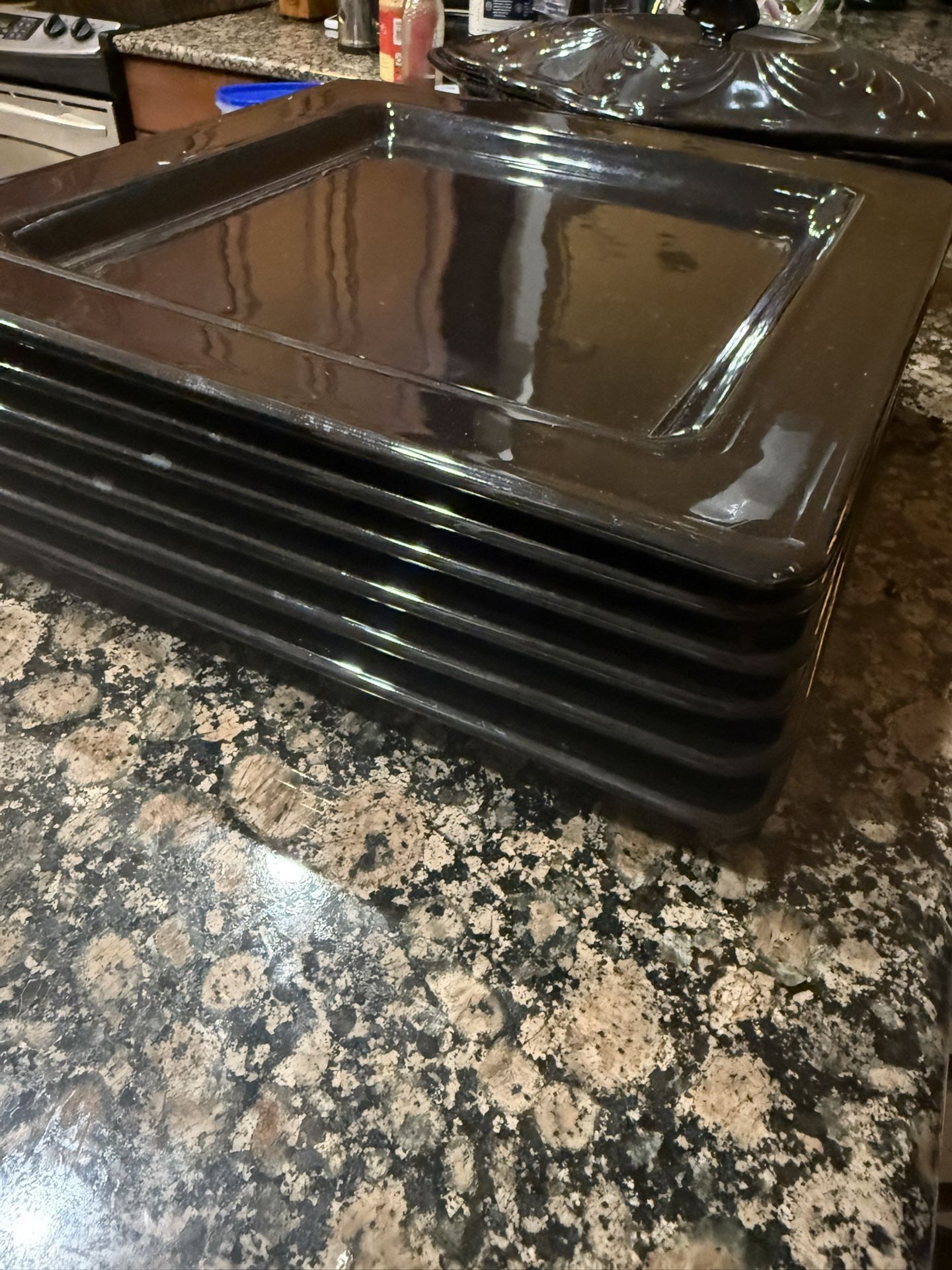 Dinner Plates / Chargers