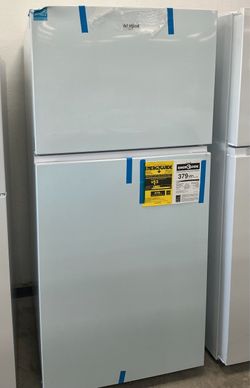 Whirlpool 19.3 cu. ft. 30-in Wide Garage Ready Top-Freezer Refrigerator