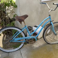 Ladies Beach Cruiser 26” Wheels Needs Work