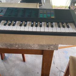 Yamaha  Stereo  Órgano Piano
