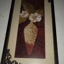 Elegent Framed "Flower In a Vase" Picture