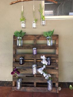 Farmhouse pallet planter