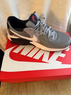 Size 10 NIKE AIR MAX