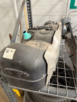 F-150 Fuel tank and fuel pump