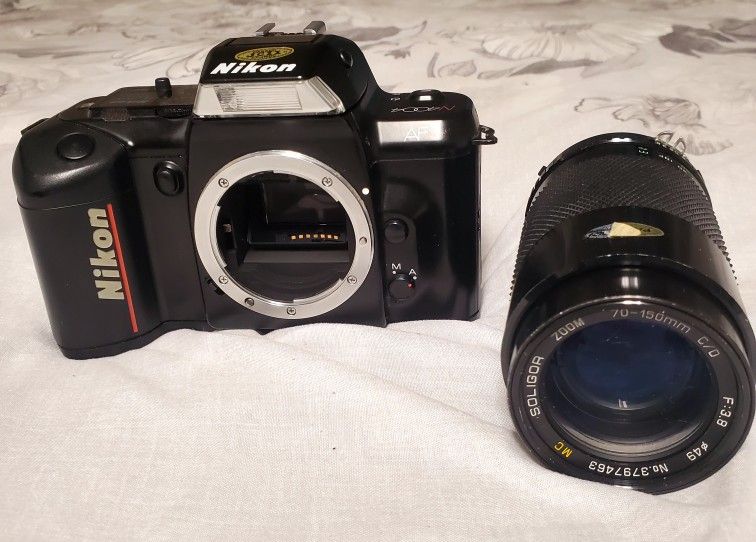 Nikon N4004 Film Camera W/Soligor Zoom 70-150mm Lens