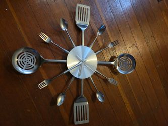 Kitchen clock