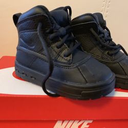 Nike Woodside 2 High Boots, Kids 5C