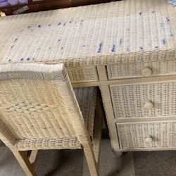 Wicker desk w/ Wicker Chair