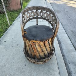 patio table and chair