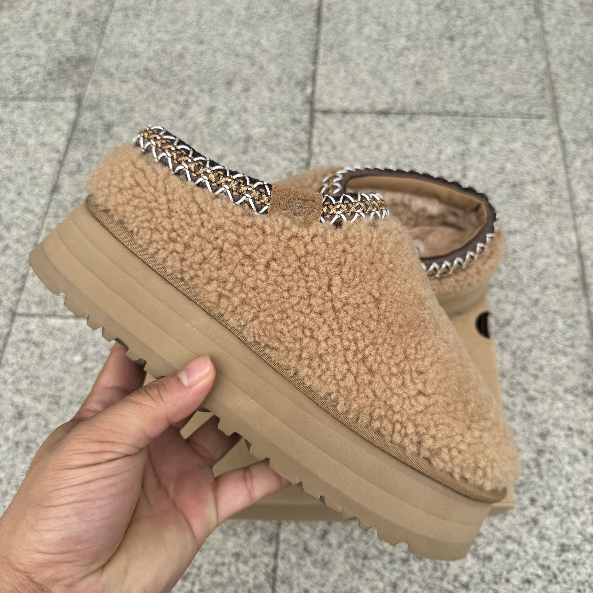 UGG Maxi Curly Tazz Unisex (New)