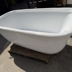 Soaking Tub 60 Wide 