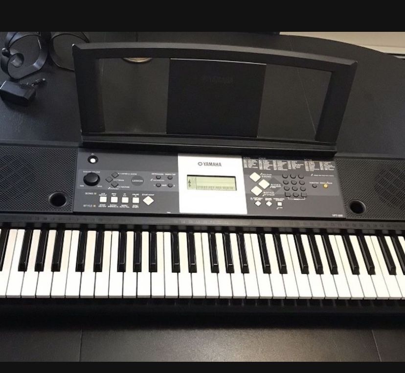 Yamaha Keyboard