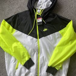 $50 - Large Nike Jacket !!