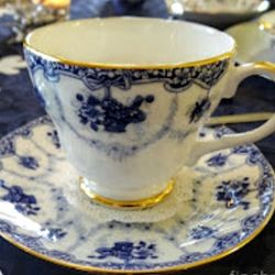 Vintage Hand Painted *DUCHESS* Genevieve Pattern #426 Gilt Fine Bone China 'Made In England' 1 Tea Cup & Saucer, No Chips Or Cracks 