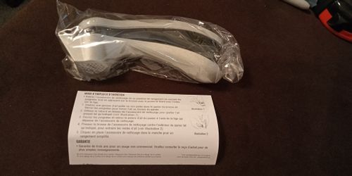 Pampered Chef Garlic Press - NEW