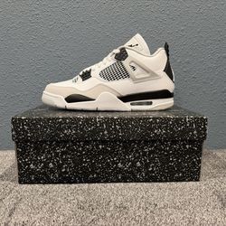 Jordan 4 Retros White Military Black Size 9