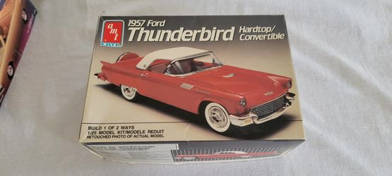Collectible Kit 1957 Ford Thunderbird Convertible Roadster Model Cat Kit
