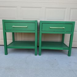 (2) Nght Stands 