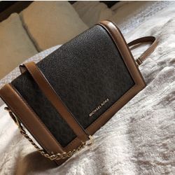 Michael Kors Crossbody Purse 