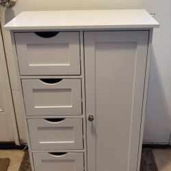  White Cabinet 