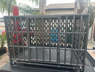 Heavy Duty Metal Dog Crate with Divider