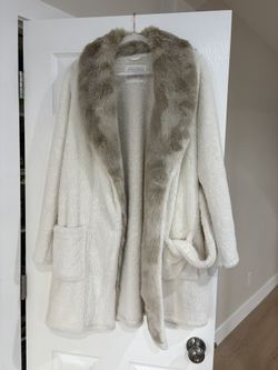 Brand new Abercrombie robe