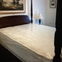 King or queen Simmons beauty rest pillow top mattress with Box Springs. Super thick. I can also deliver