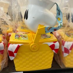 Disney Parks Mickey Mouse Picnic Popcorn Basket 