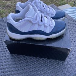 Size 7 Jordan 11 Low Snake Skin 