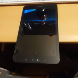 Samsung Galaxy Tab E T377A 8" 16GB  With A Case