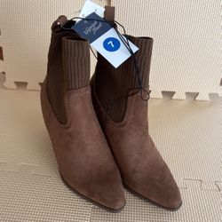 Women’s Size 7