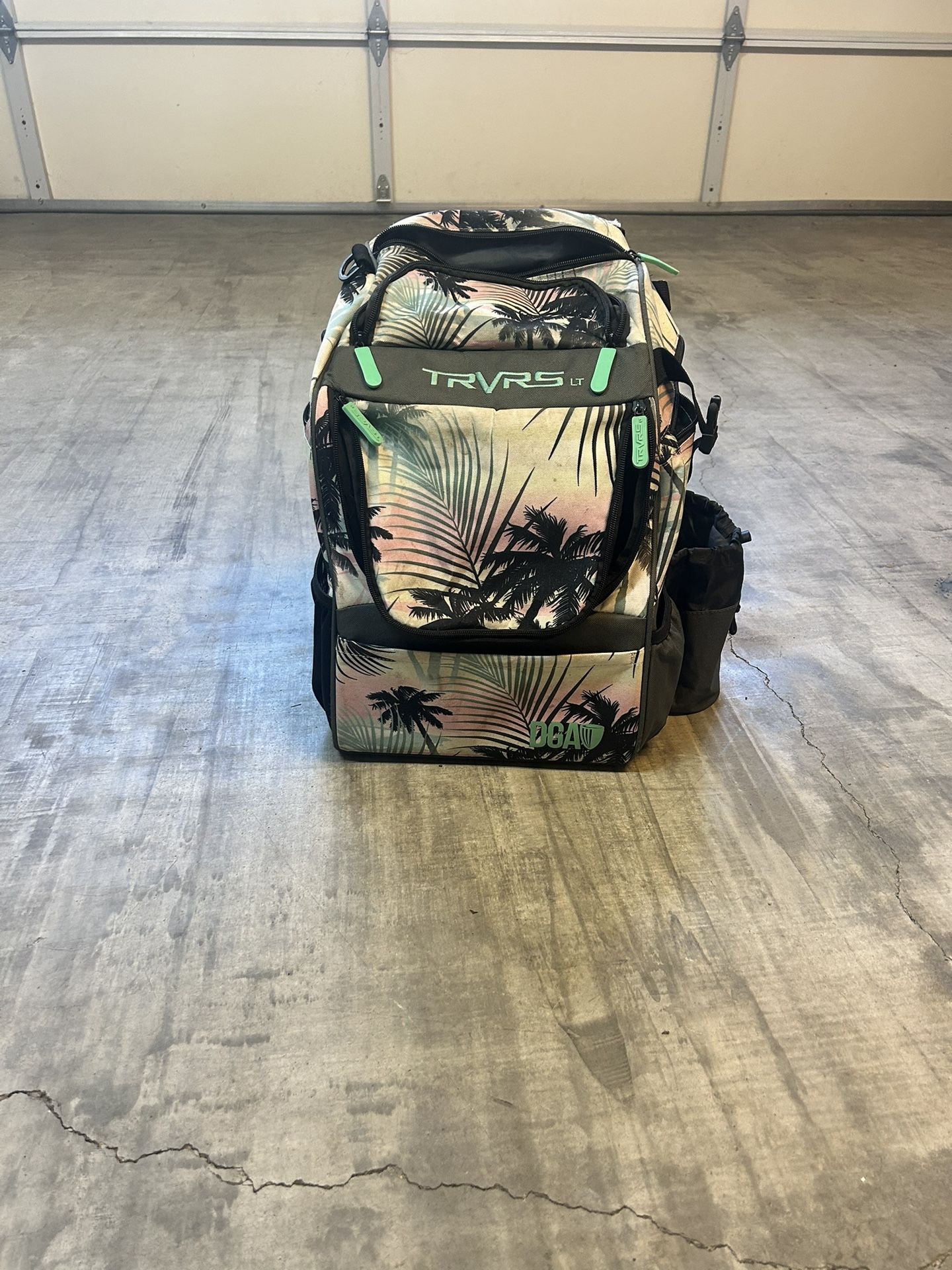 TRVRS LT Disc Golf Bag