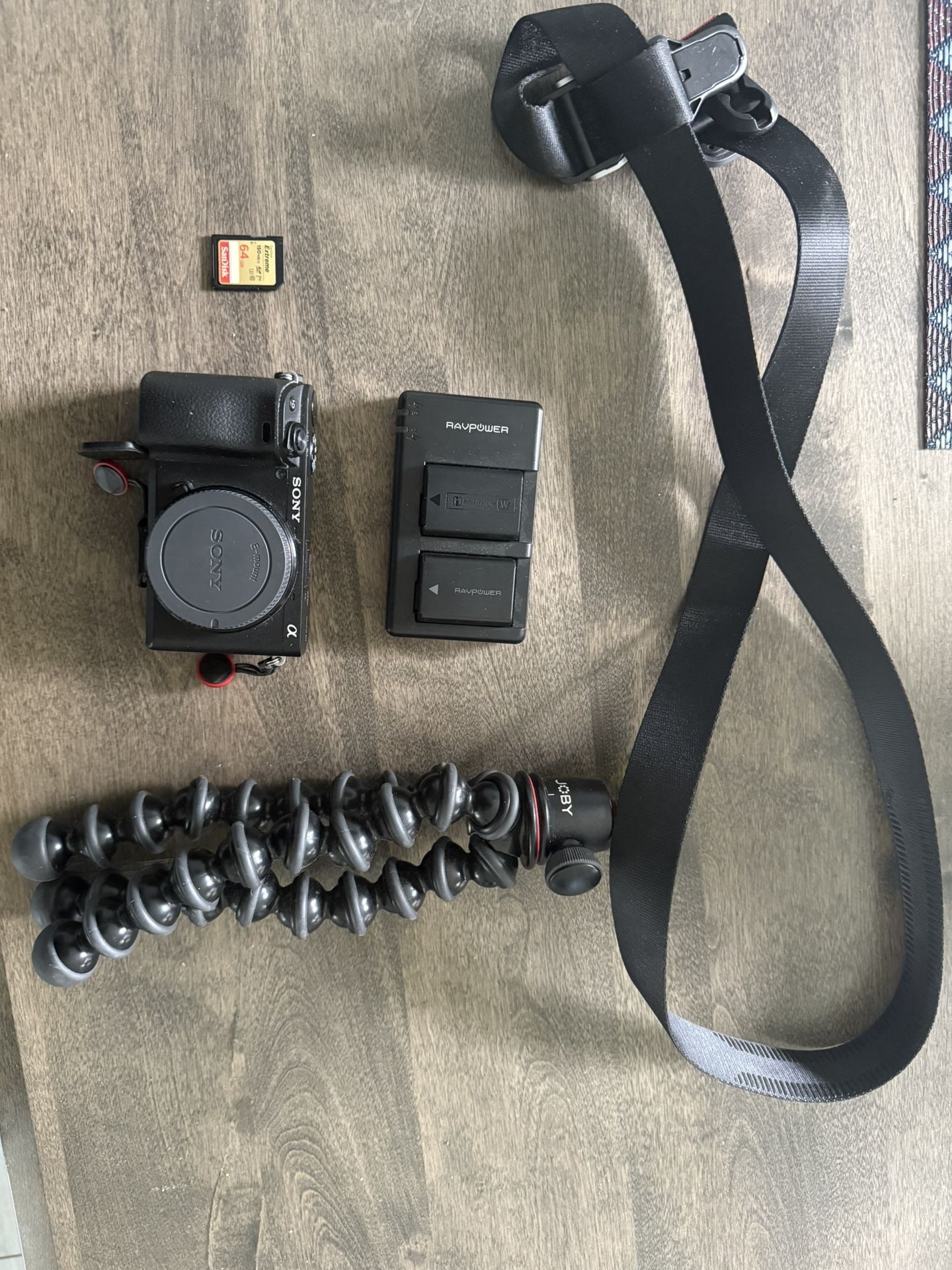 Sony A6400, Batteries, Strap, Tripod