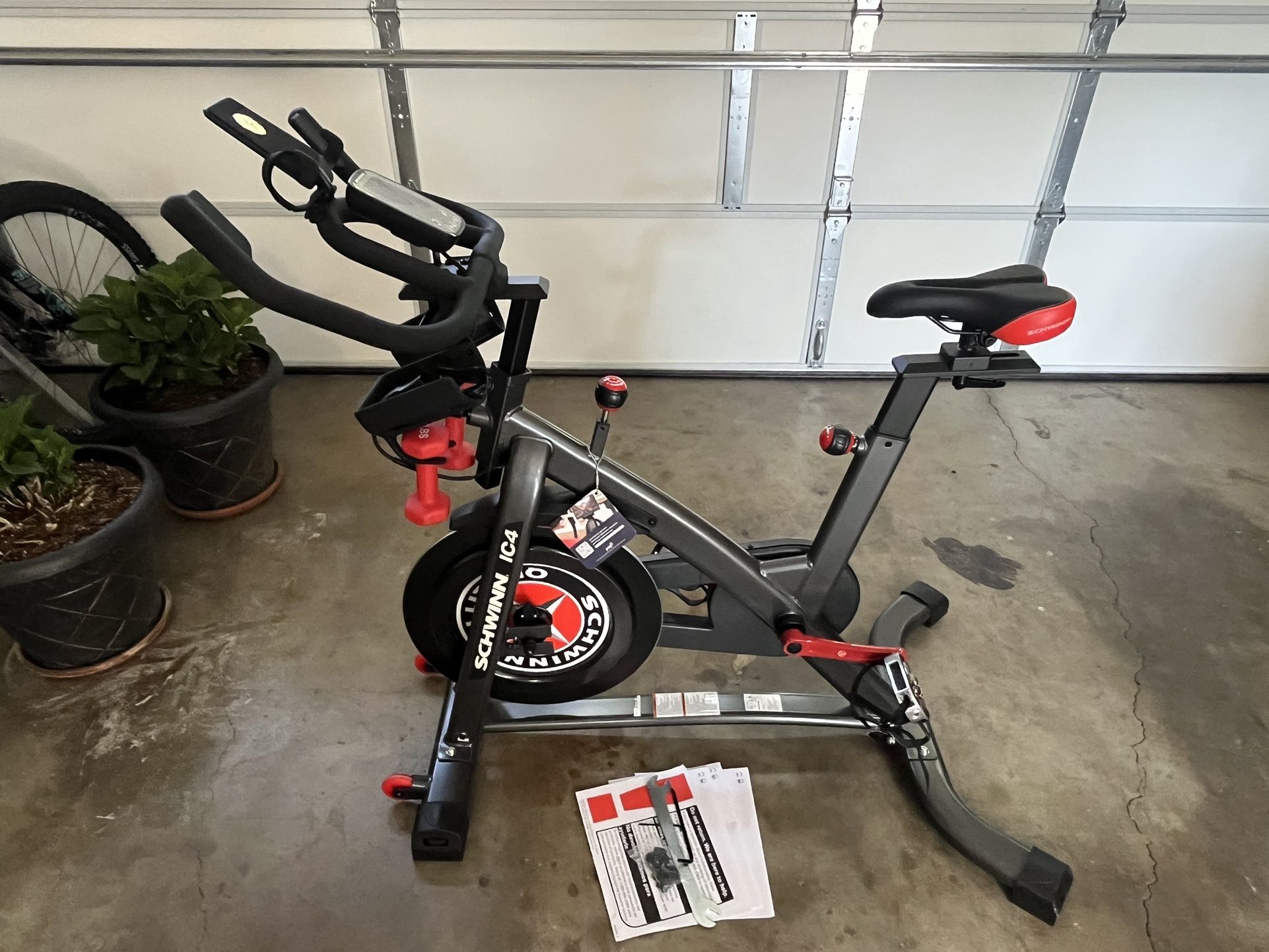 Schwinn IC4