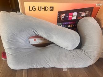 Pregnancy pillow
