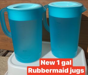 2 New RubberMaid Jugs