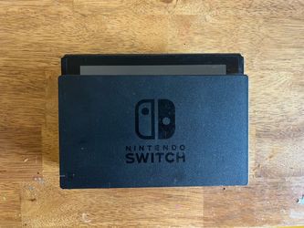 Nintendo Switch plus Dock