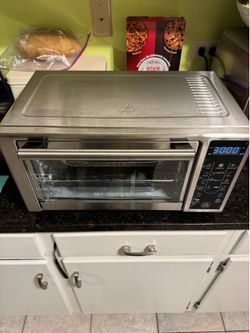 Emeril Lagasse Power AirFryer 360 Plus, Toaster Oven, Stainless Steel, 1500 Watt Like New No Damage