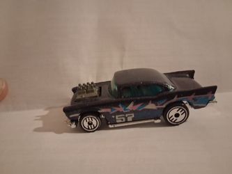 Diecast 57 chevys 5 of them older cars good condition