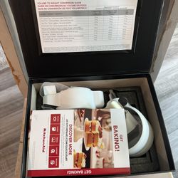 BRAND New Kitchenaid Sifter And Scale