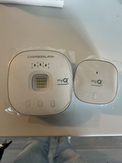 Chamberlain myQ Smart Garage Door Opener Hub – Works Great