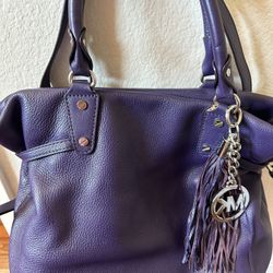 Michael Kors Leather Hang bag