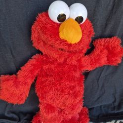 Sesame Street Tickle Me Elmo Doll